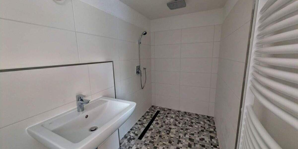 Reihenmittelhaus Harzgerode - 5 Zimmer, 168 m&sup2;, 129.000&euro; | Angebot:25880168