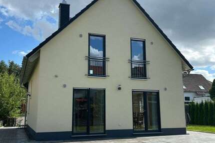 Haus Freiberg - 4 Zimmer, 121 m&sup2;, 380.000&euro; | Angebot:27104616