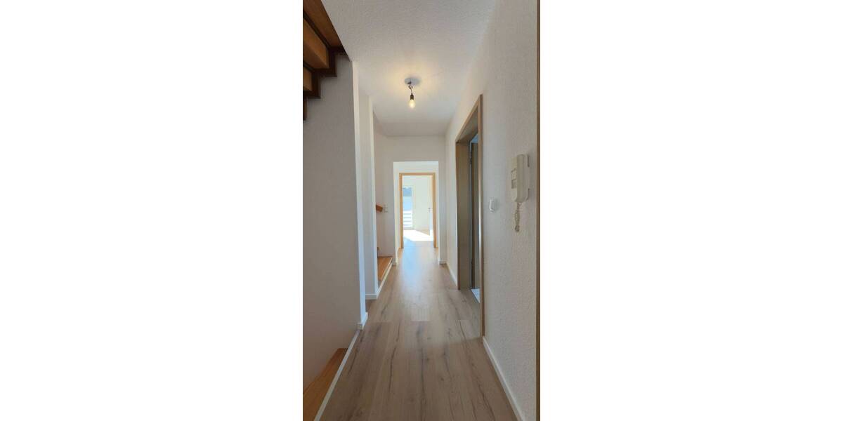 Reihenendhaus Würzburg Oberdürrbach - 6 Zimmer, 172 m&sup2;, 545.000&euro; | Angebot:25984304