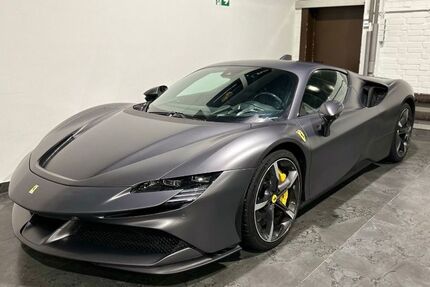 Ferrari SF90 31.000 km 380.000 &euro; Köln 50678