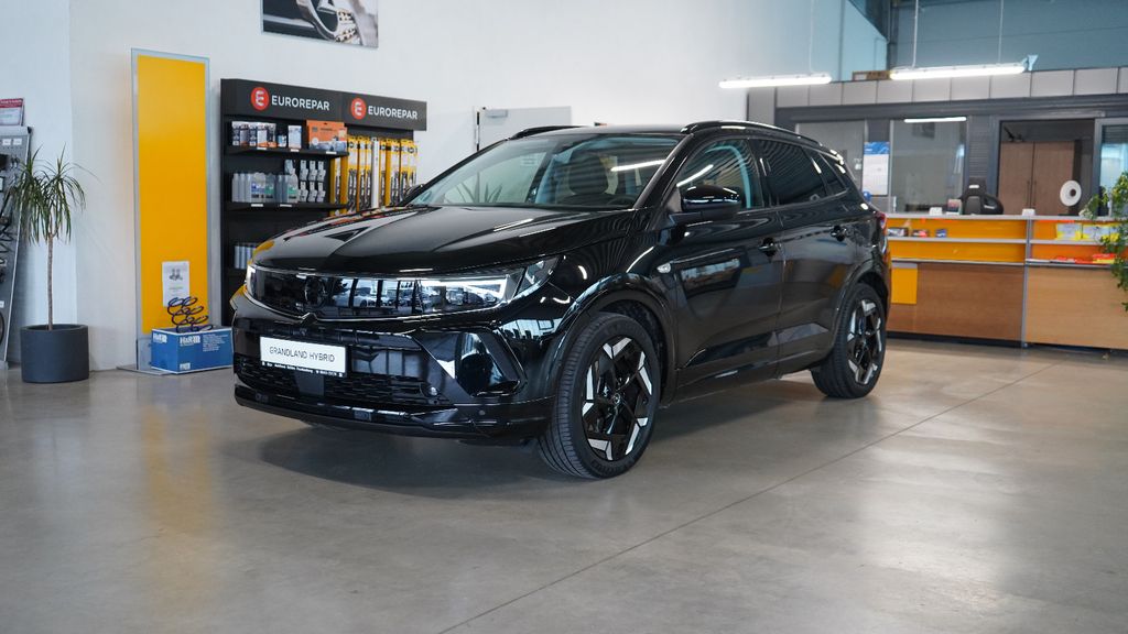 Opel Grandland (X) 15.100 km 31.900 &euro; Frankenberg 35066