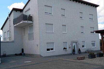 Mehrfamilienhaus mit 5 Wohneinheiten in seukendorf zu verkaufen zimmer