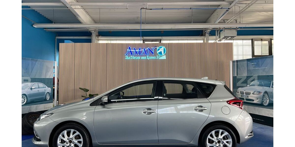 Toyota Auris 83.300 km 9.999 &euro; Beckingen 66701