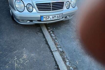 Mercedes-Benz CLK 200 185.000 km 2.500 &euro; Gemünden 97737