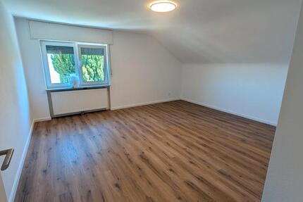 Wohnung Karlsruhe Wettersbach - 5 Zimmer, 113 m&sup2;, 1.350&euro; | Angebot:26414163