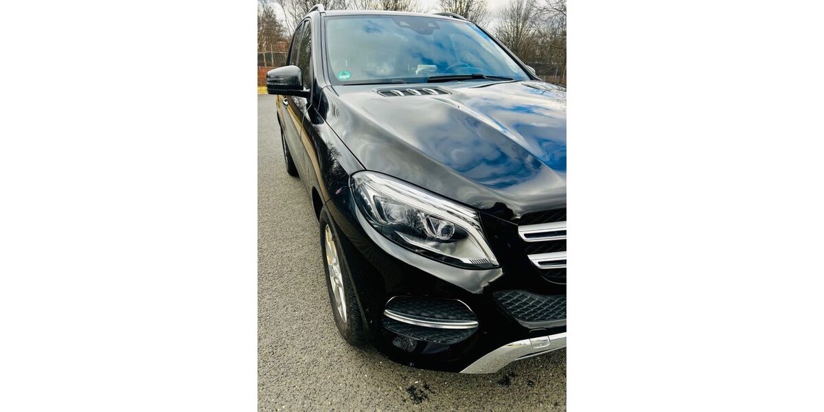 Mercedes-Benz GLE 350 222.300 km 23.800 &euro; Weinböhla 01689