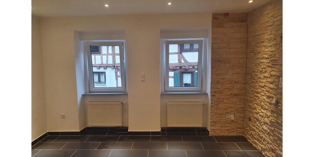 Doppelhaushälfte Bretten - 5 Zimmer, 110 m&sup2;, 1.350&euro; | Angebot:26581929