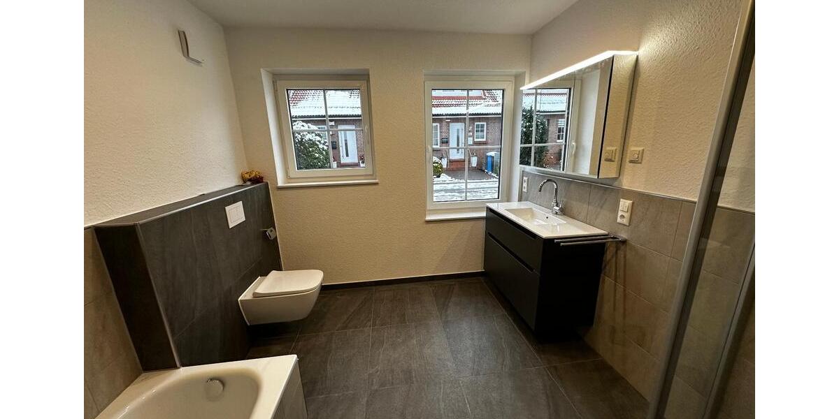 Einfamilienhaus Hage - 4 Zimmer, 134 m&sup2;, 1.290&euro; | Angebot:26359002