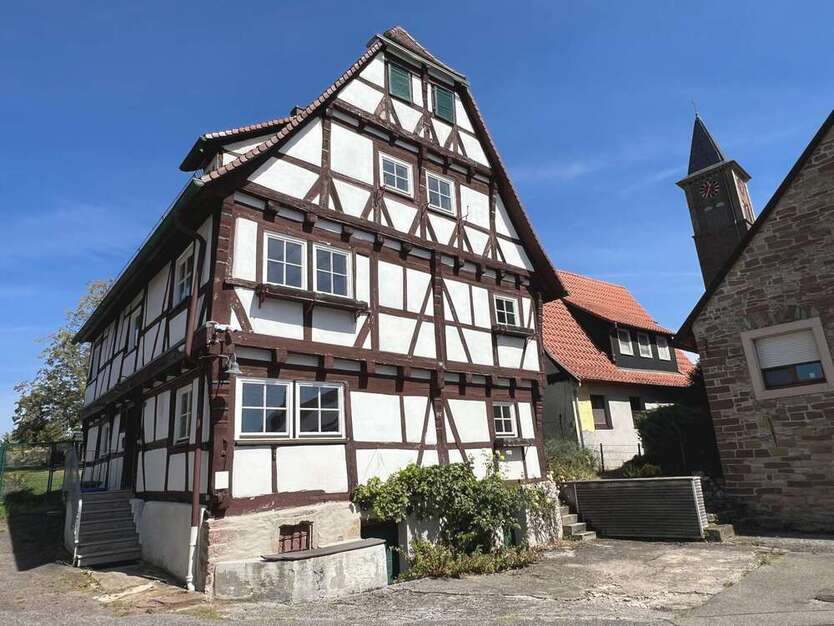 Haus zum Kaufen in Neulingen Bauschlott 545.000 € 180 m²
