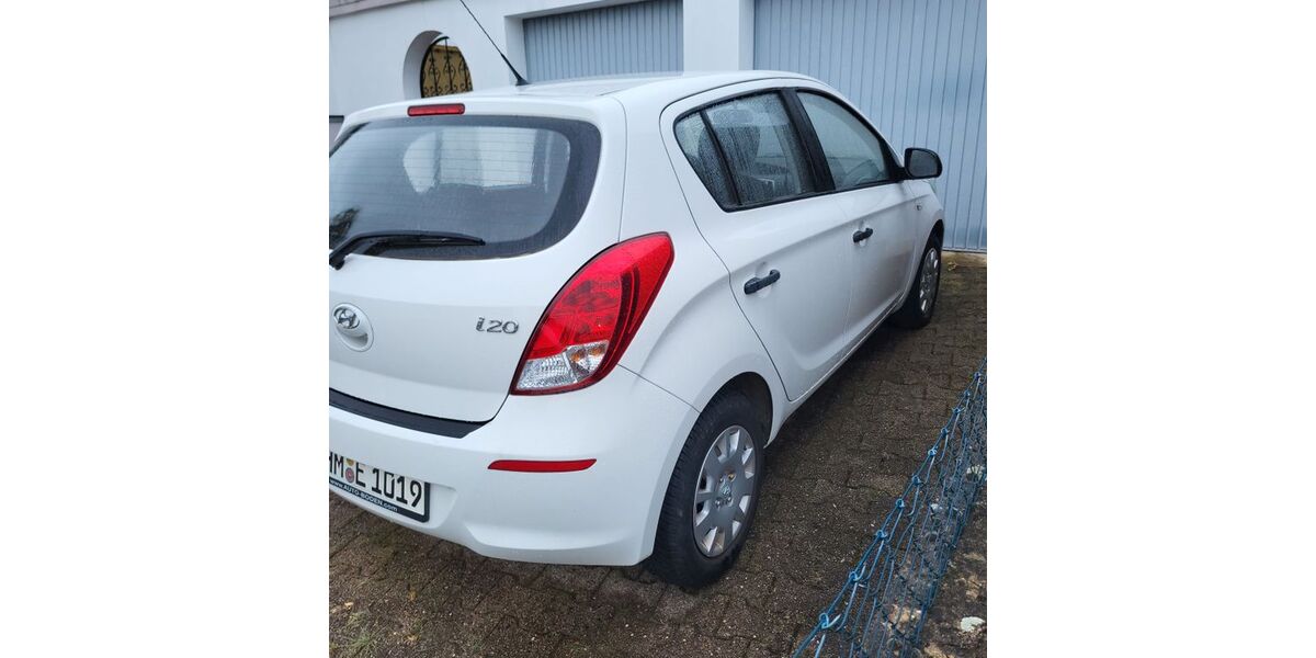 Hyundai i20 61.000 km 6.500 &euro; Salzhemmendorf 31020
