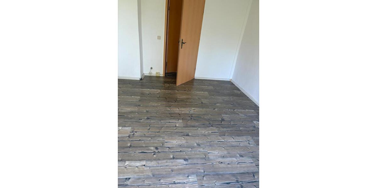 Etagenwohnung Eisleben (Lutherstadt) - 3 Zimmer, 55 m&sup2;, 499&euro; | Angebot:26405518
