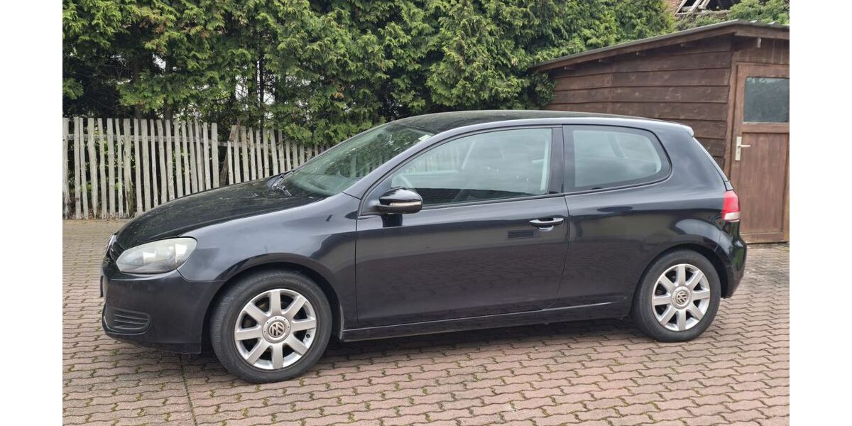 VW Golf 260.366 km 2.900 &euro; Aschersleben 06449