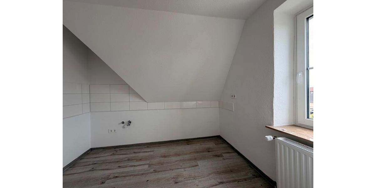 Dachgeschoßwohnung Dortmund Eving - 2 Zimmer, 43 m&sup2;, 389&euro; | Angebot:26275190