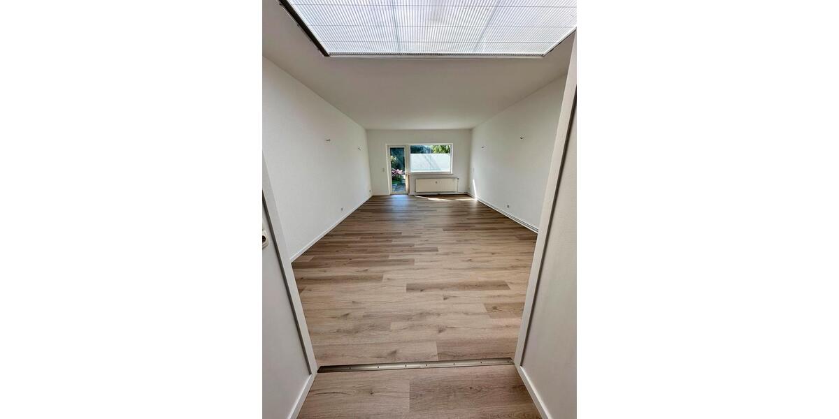 Erdgeschoßwohnung Schleswig - 4 Zimmer, 140 m&sup2;, 1.000&euro; | Angebot:26414293