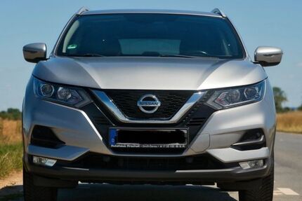 Nissan Qashqai 151.403 km 8.300 &euro; Stockstadt 64589