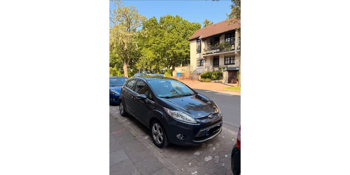 Ford Fiesta 121.000 km 3.999 &euro; Krefeld 47799