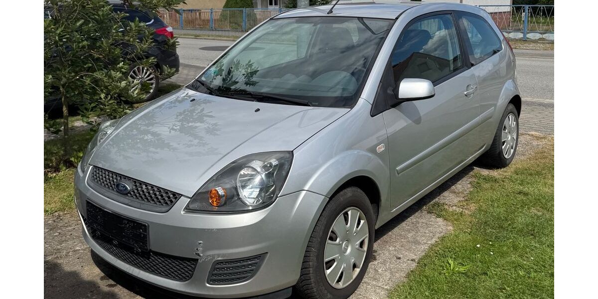 Ford Fiesta 91.000 km 1.550 &euro; Drebkau 03116
