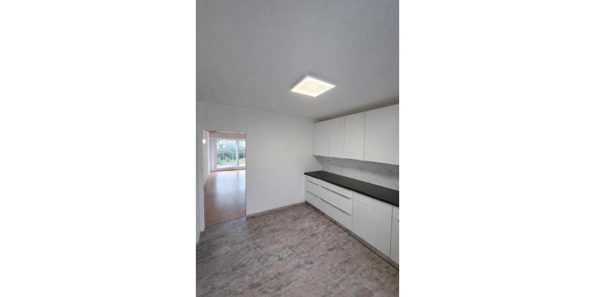 Reihenhaus Schwäbisch Gmünd - 7 Zimmer, 139 m&sup2;, 415.000&euro; | Angebot:26819854
