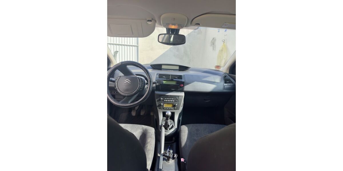 Citroen C4 131.000 km 2.050 &euro; Lippstadt 59555