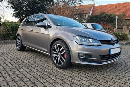VW Golf 153.000 km 9.200 &euro; Kehl 77694