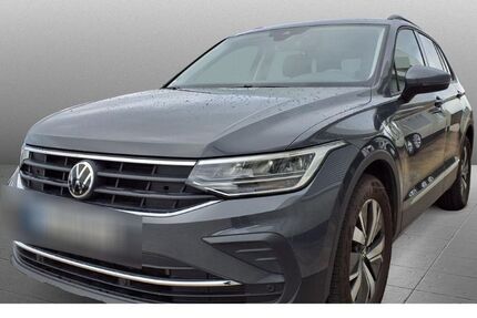 VW Tiguan 43.810 km 26.940 € Bad Homburg 61348