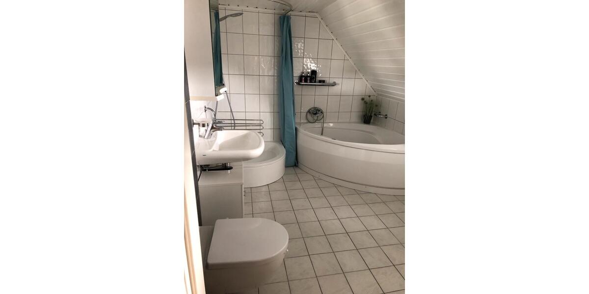 Einfamilienhaus Bad Lippspringe - 9 Zimmer, 236 m&sup2;, 499.000&euro; | Angebot:24693998