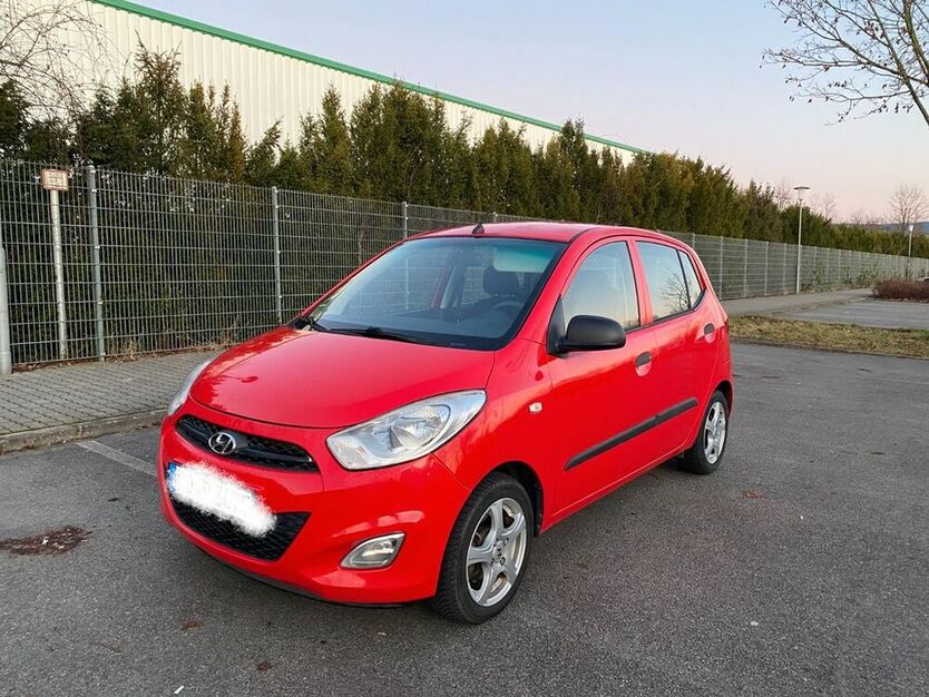 i10