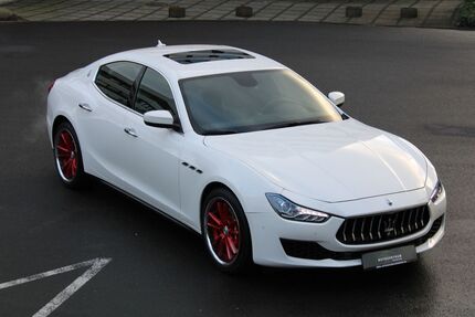 Maserati Ghibli 118.564 km 26.490 &euro; Düsseldorf 40233
