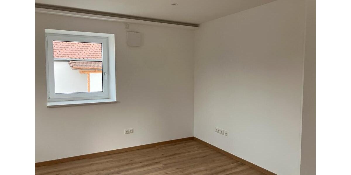 Einfamilienhaus Höchstädt an der Donau - 6 Zimmer, 105 m&sup2;, 1.350&euro; | Angebot:26399727