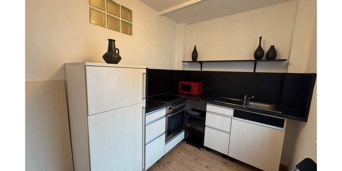 Spitzen 1 Zimmerwohnung mit Sonnenbalkon und EBK mit innenstadtnaher Lage - Frei 1 zimmer