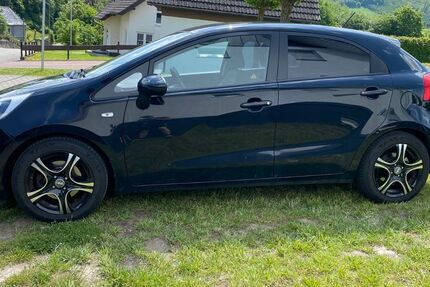 Kia Rio 83.000 km 5.700 &euro; Lennestadt 57368