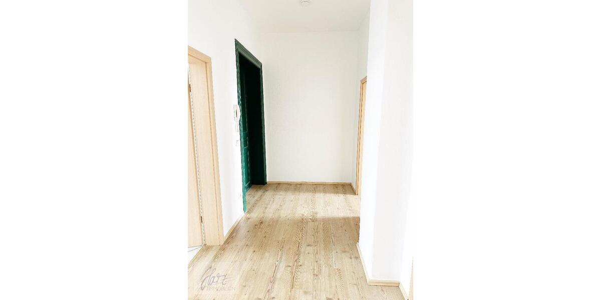 Etagenwohnung Riesa - 2 Zimmer, 74 m&sup2;, 395&euro; | Angebot:26400676
