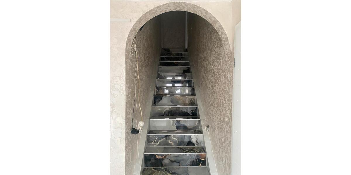 Einfamilienhaus Nürtingen - 6 Zimmer, 225 m&sup2;, 2.000&euro; | Angebot:26387440