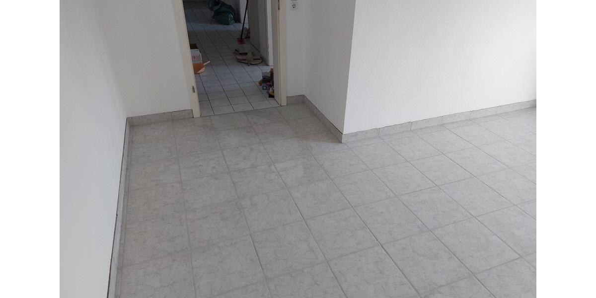 Etagenwohnung Kirkel - 3 Zimmer, 82 m&sup2;, 190.000&euro; | Angebot:26591648
