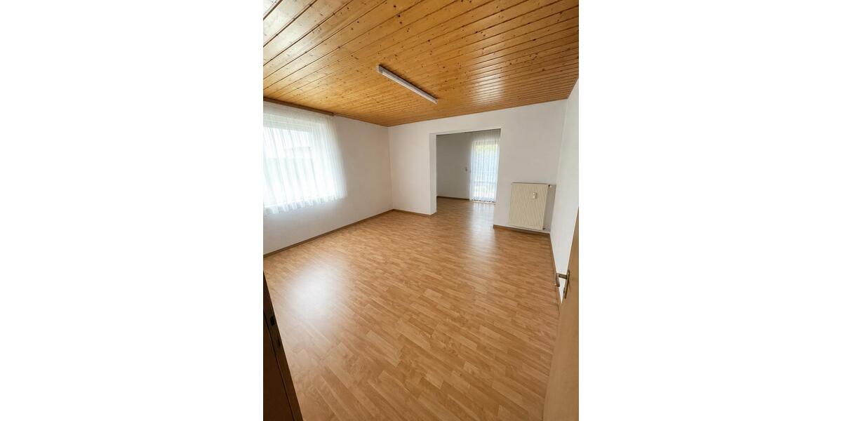 Mehrfamilienhaus, Wohnhaus Eschenburg - 11 Zimmer, 291 m&sup2;, 419.000&euro; | Angebot:26581794