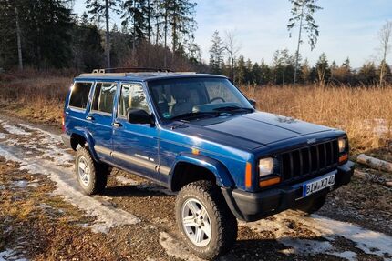 Jeep Cherokee 187.000 km 7.900 &euro; Schmitten 61389