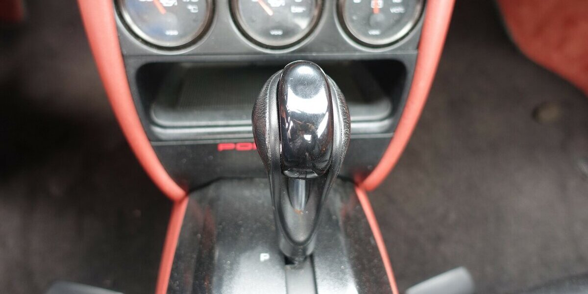 Porsche Boxster Navi CD Leder Sitzheizung Klimatr. Ablageb 167.300 km 13.950 &euro; Neumarkt/OPf 92318
