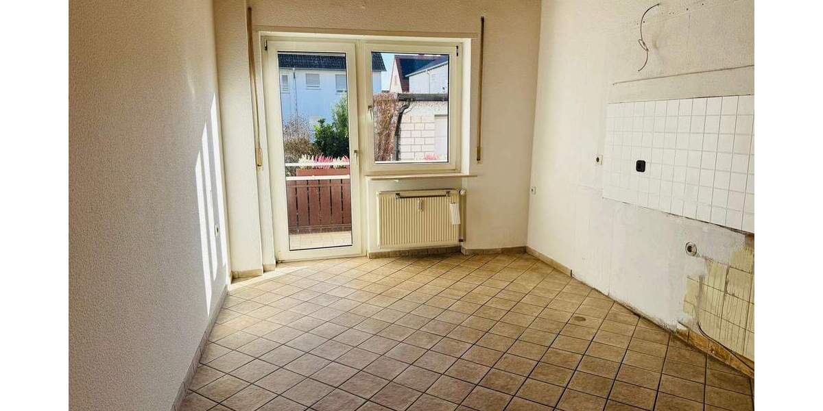 Etagenwohnung Mannheim Käfertal - 3 Zimmer, 85 m&sup2;, 850&euro; | Angebot:24812593
