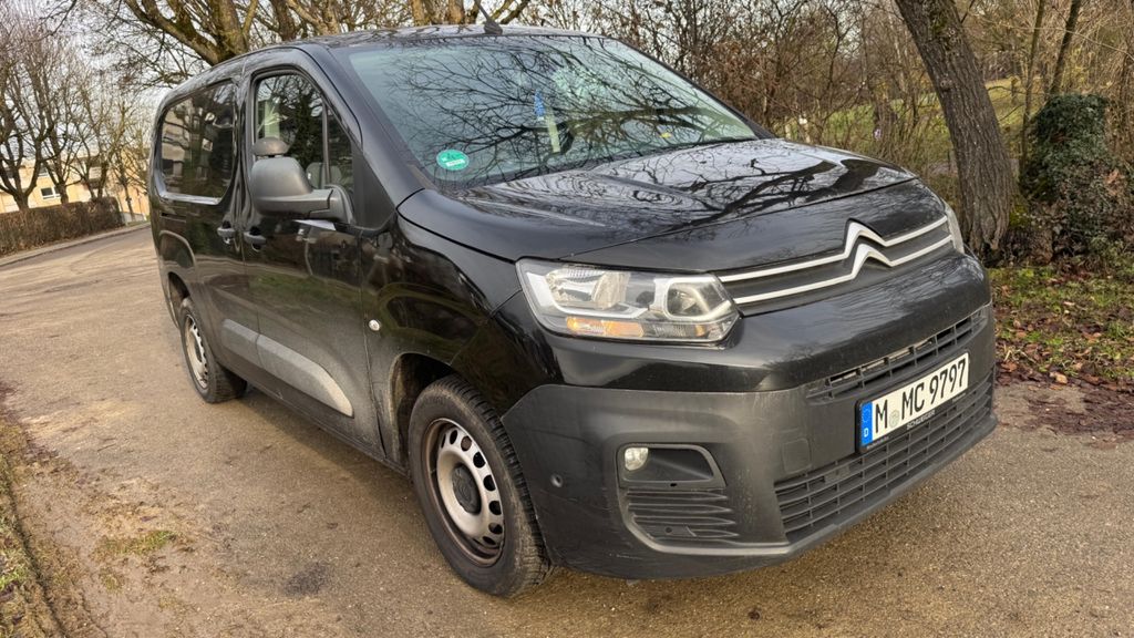Citroen Berlingo 114.000 km 9.900 &euro; München 81671
