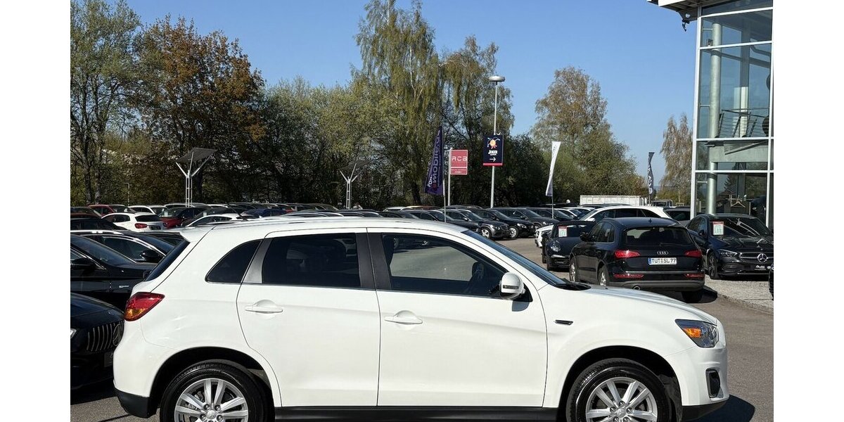 Mitsubishi ASX Basis 2WD PDC/KLIMA/SITZHEIZUNG/USB/1.HAND 46.244 km 5.700 &euro; Villingen-Schwenningen 78054