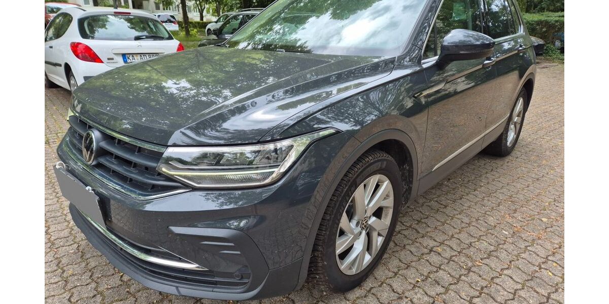 VW Tiguan 207.000 km 18.979 &euro; Karlsruhe 76189