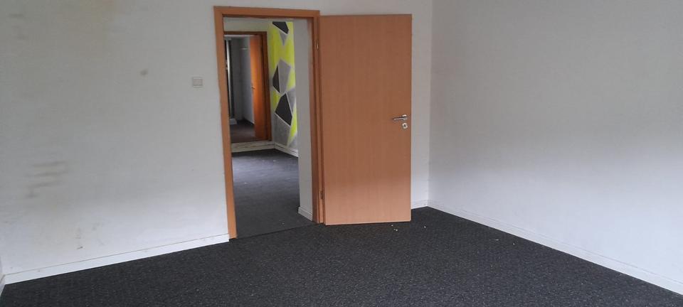 Einfamilienhaus Völklingen - 6 Zimmer, 160 m&sup2;, 125.000&euro; | Angebot:26917508