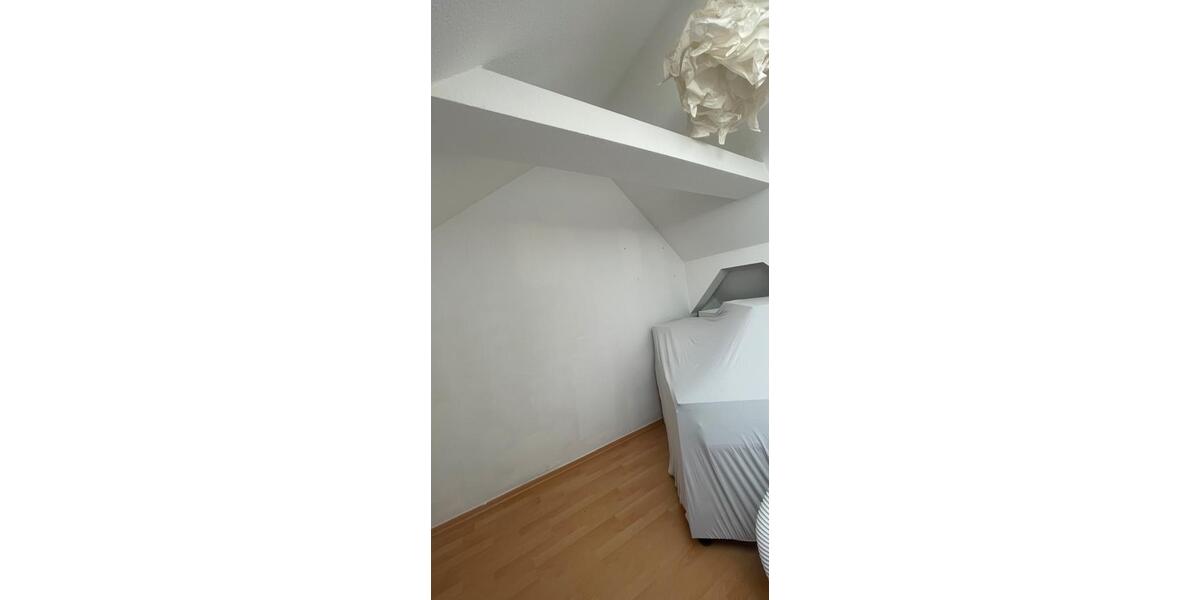 Wohnen auf Zeit Leipzig Nord - 13 Zimmer, 90 m&sup2;, 420&euro; | Angebot:26399495