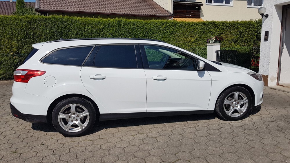 Ford Focus Kombi 138.000 km 5.800 € Ainring 83404
