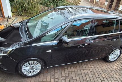Opel Zafira 150.000 km 9.999 &euro; Dornhan 72175