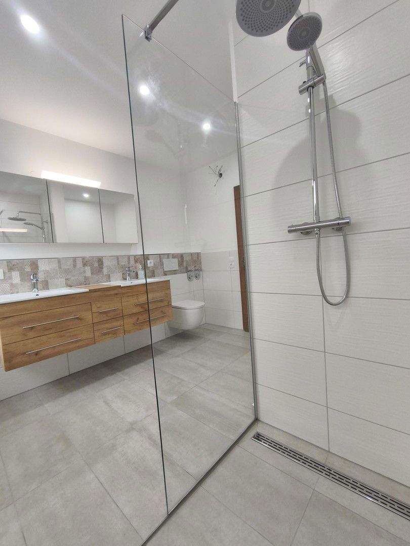 Erstbezug! Helle 3 Zimmer Wohnung mit Balkon und Stellplatz in ruhiger, aber zentraler Lage. 3 zimmer