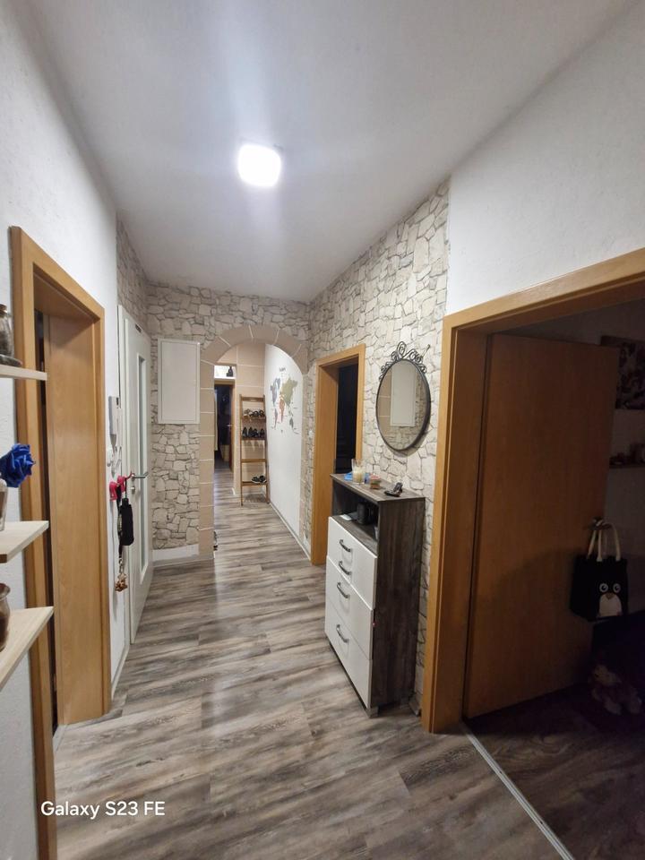 4Zimmer Whg mit Balkon,Auerbach ruhige Lage,im Doppelhaus