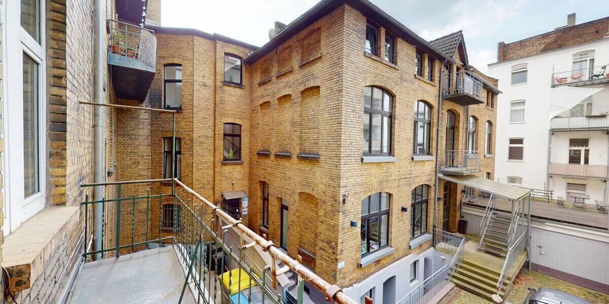 Etagenwohnung Düsseldorf Friedrichstadt - 2 Zimmer, 81 m&sup2;, 1.100&euro; | Angebot:26379723