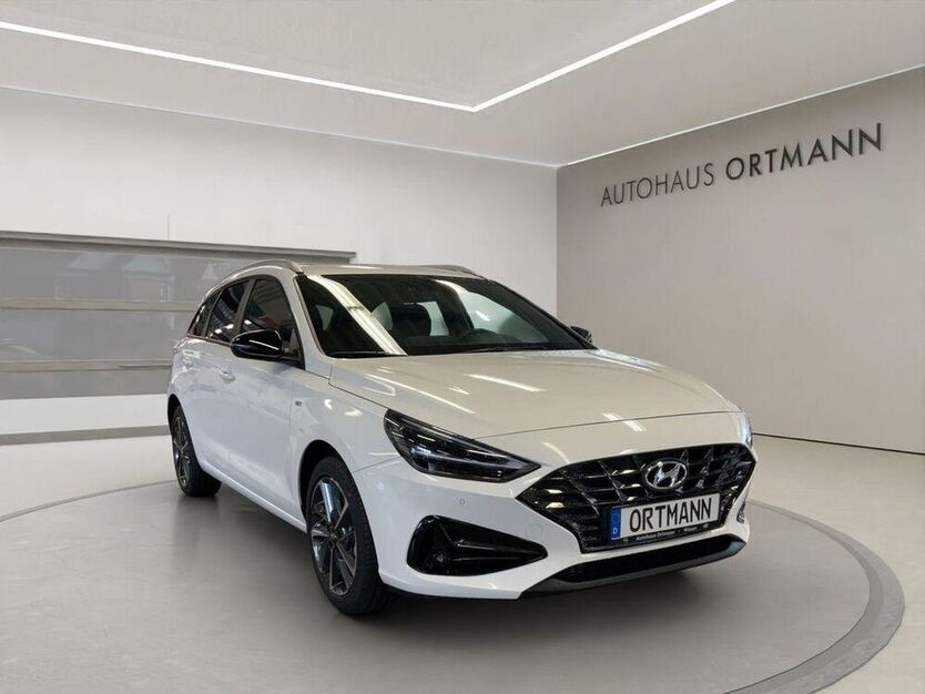 i30
