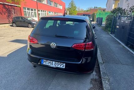 VW Golf 68.000 km 14.200 &euro; Germering 82110